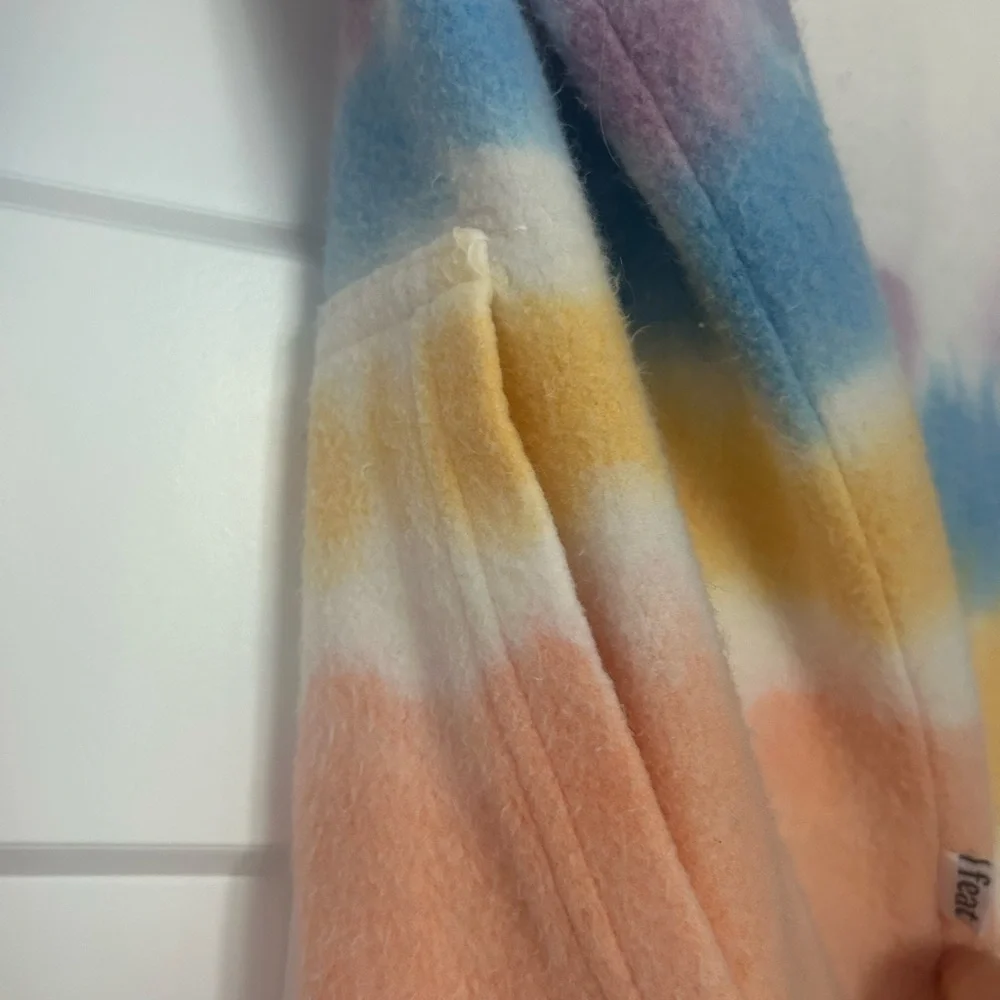 FEAT tie dye pullover blanket soft hoodie mid weight sweatshirt rainbow white M - Picture 7 of 7